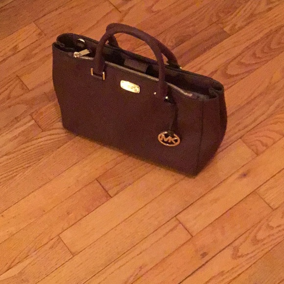 Michael Kors wine satchel - Picture 2 of 8